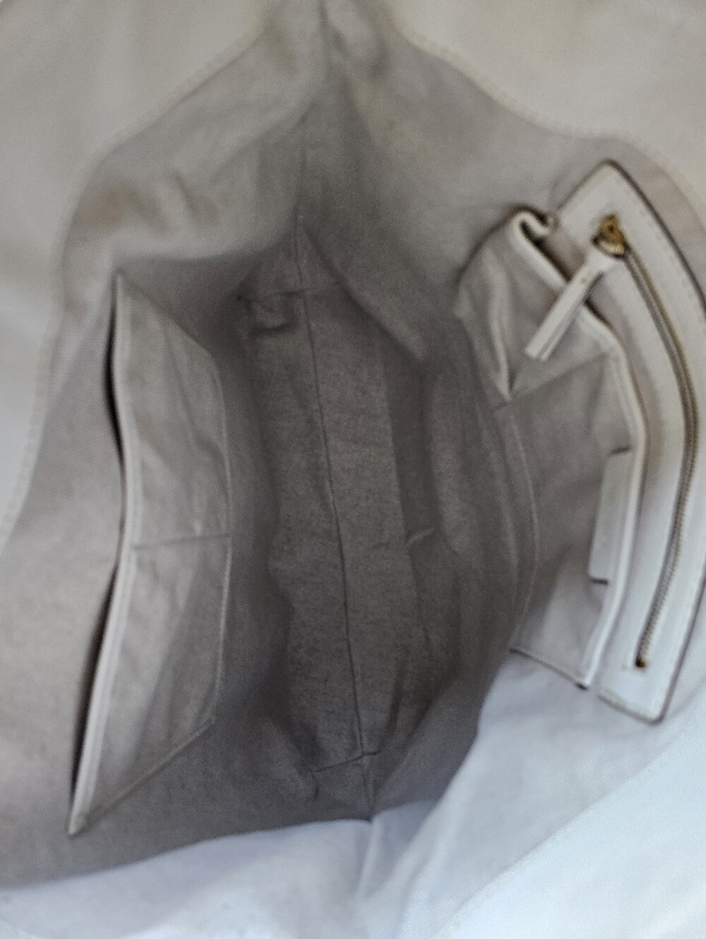 XL Michael Kors White Leather Hobo Studded Bag - Rare - Picture 6 of 7